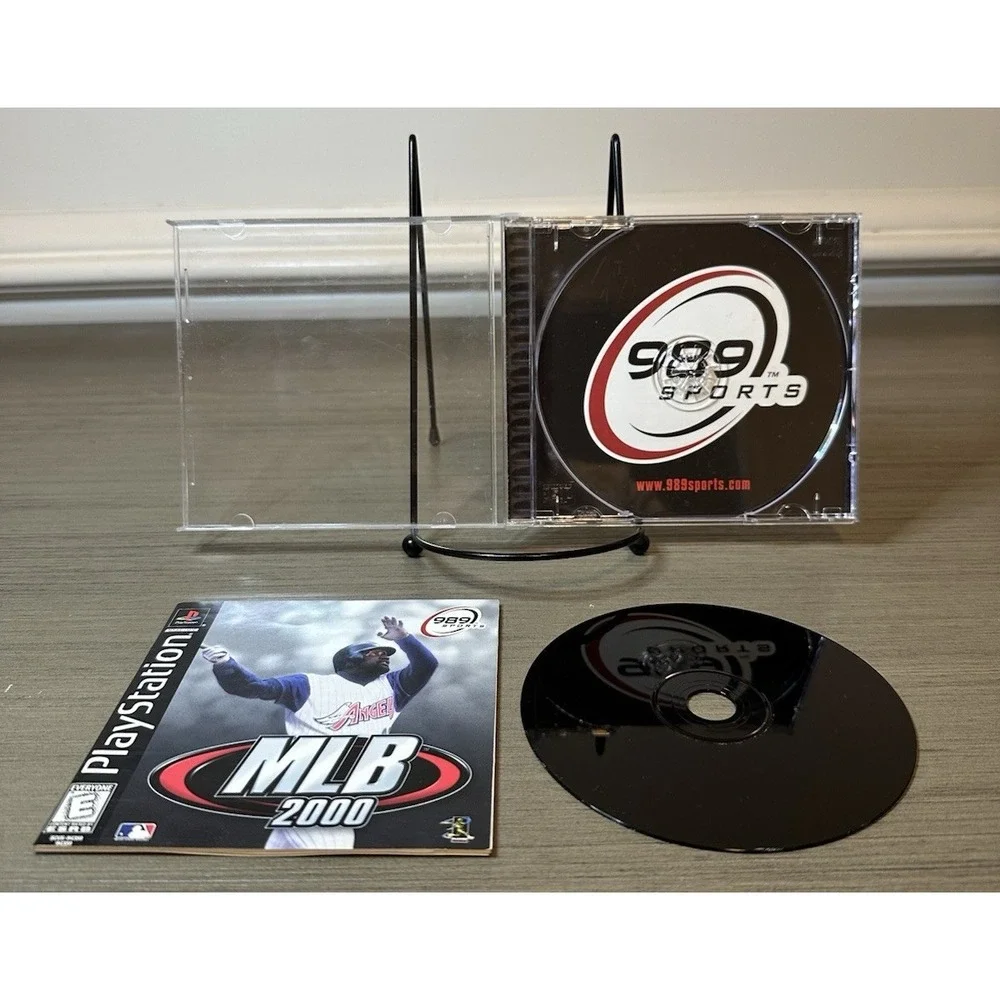 PS1 MLB Games Lot - MLB 2000 CIB, MLB 2001 (Disc Only), MLB 2002 CIB